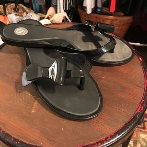 Black Melissa rubber flip flips with bow on toe